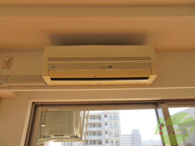 その他設備　エアコンはリビングに１台です。窓もペアガラスです