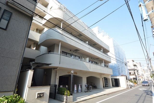 建物外観　★駅徒歩６分★