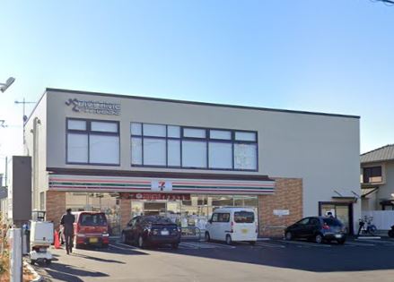 コンビニ　セブンイレブン（コンビニ）まで7m