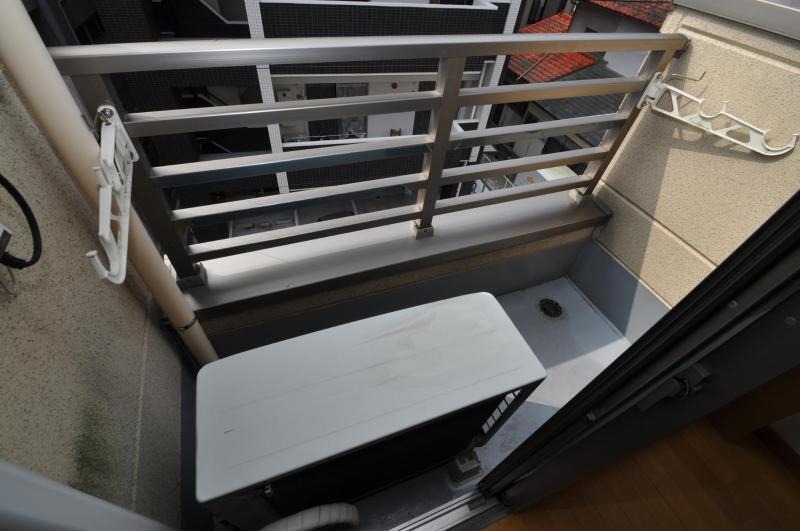 バルコニー　洗濯物もよく乾きそうですね