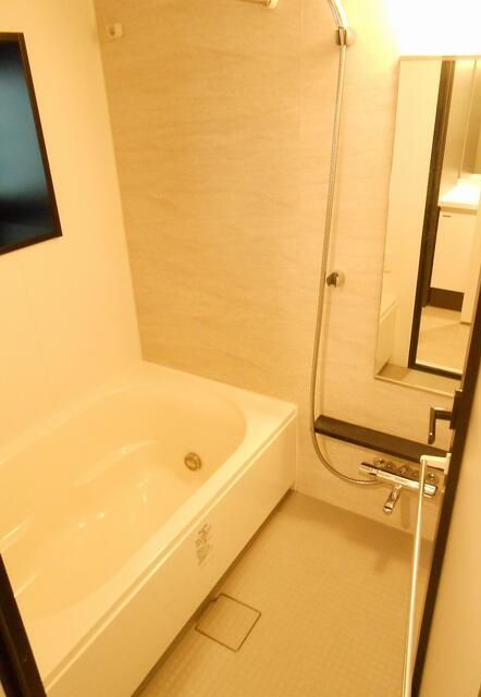 バス・シャワールーム　浴室