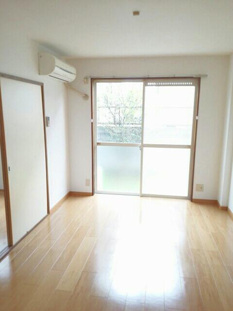 居室・リビング　居室