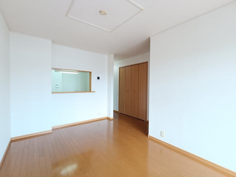 居室・リビング　※間取りが反転タイプのお部屋のお写真です。