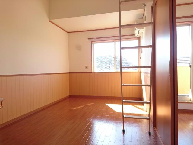 居室・リビング　※別部屋写真