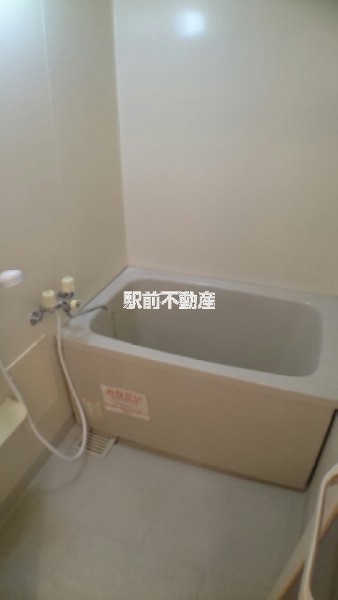 バス・シャワールーム　別部屋写真流用