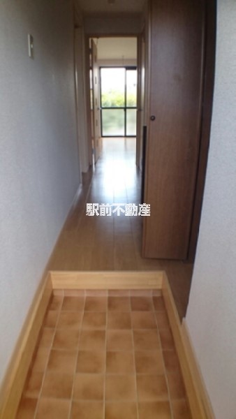 玄関　別部屋写真流用