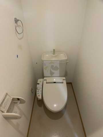 トイレ　レジオス池袋イースト