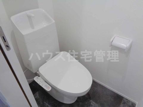 トイレ　シャワー付トイレ