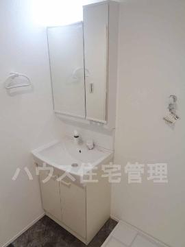 洗面設備　洗髪洗面化粧台
