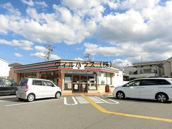 コンビニ　セブンイレブン（コンビニ）まで420m