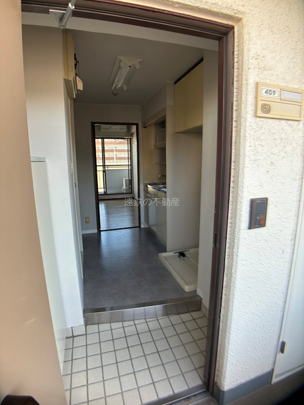 玄関　※他部屋参照