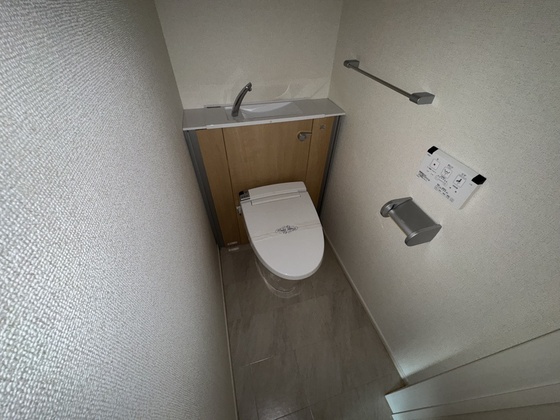トイレ　※別部屋の写真です