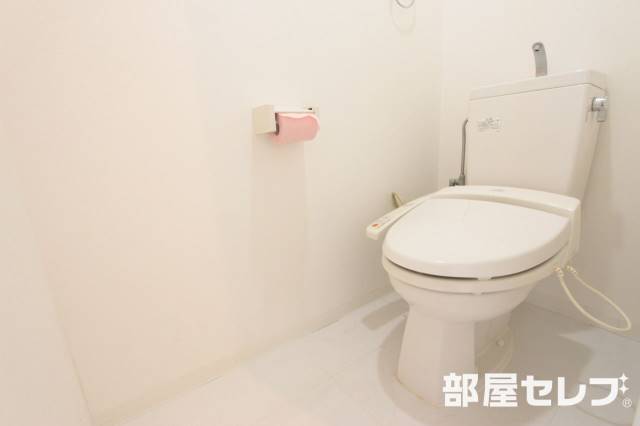 トイレ　清潔感のある色合いです