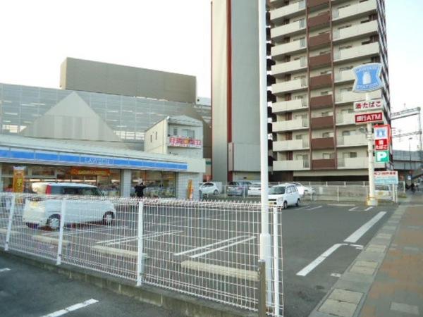 コンビニ　ローソン久留米花畑店（コンビニ）まで608m