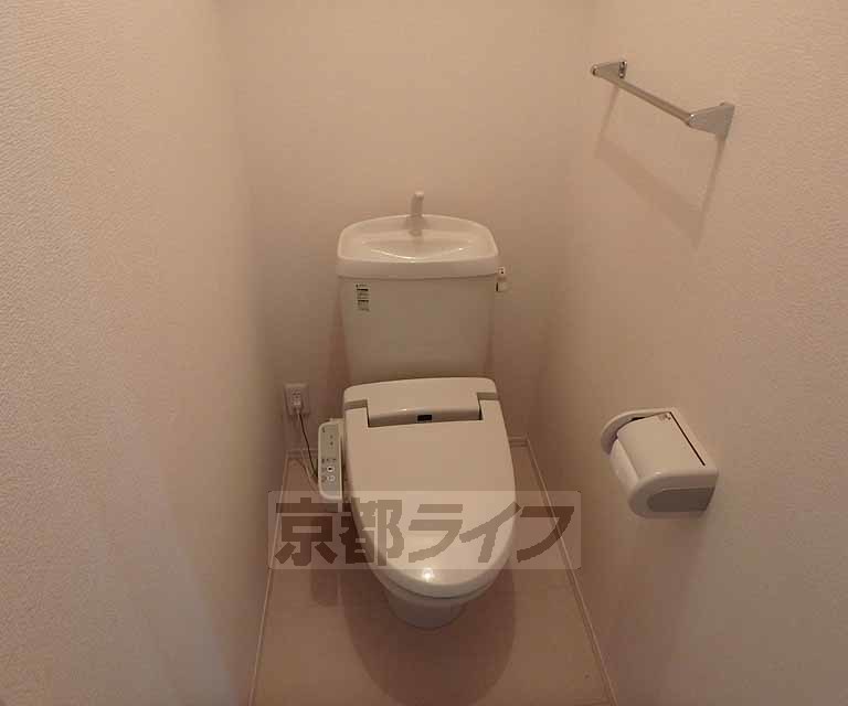 トイレ　ウォシュレット対応です