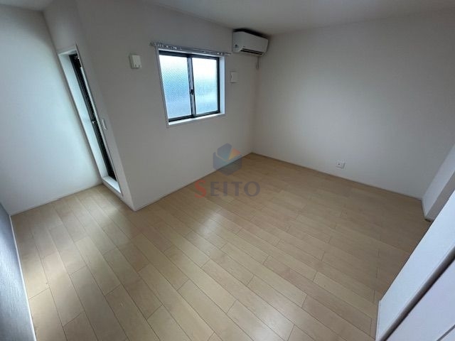 フジパレス曽根南町II番館の居間写真