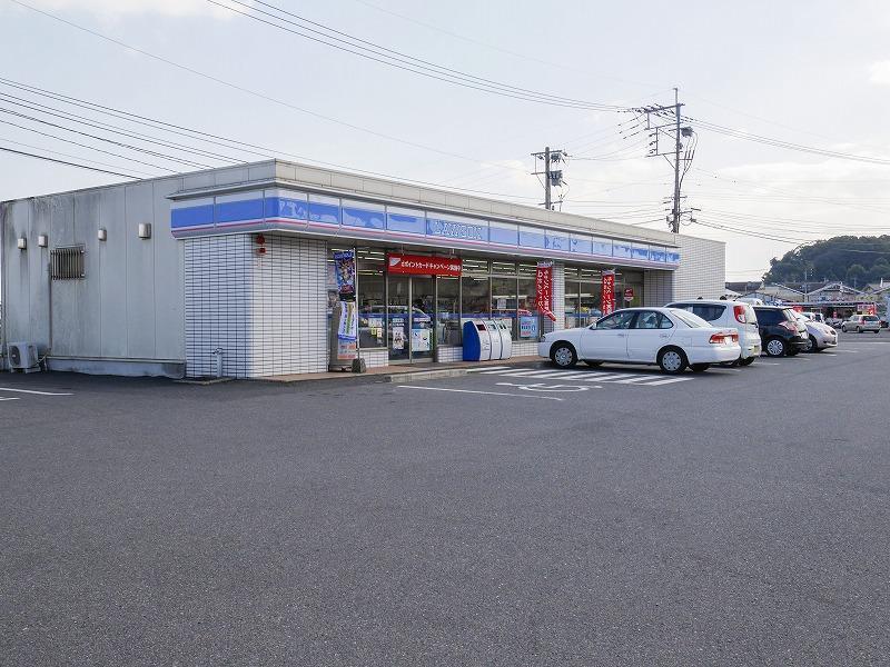 コンビニ　ローソン（コンビニ）まで600m