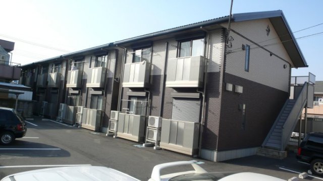 建物外観　駅近くでお探しの方にお勧めですよ　インターネット無料
