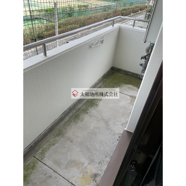 バルコニー　原状回復中のため他部屋写真です