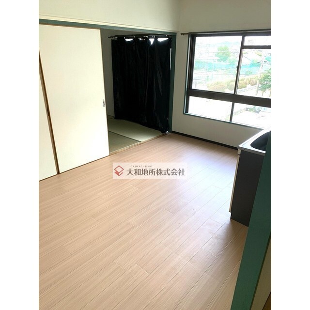 居室・リビング　原状回復中のため他部屋写真です