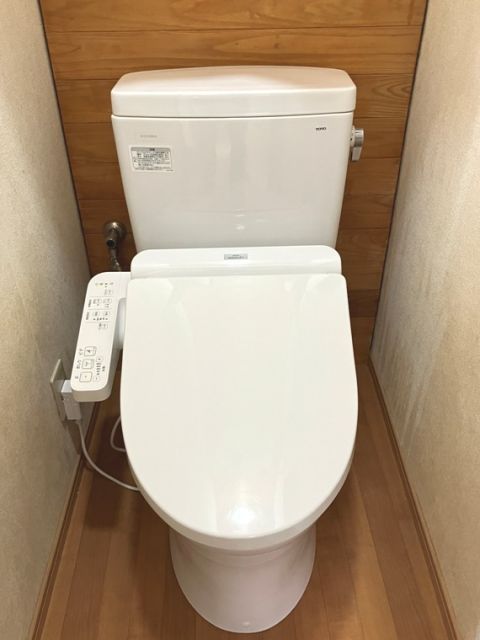 【千住寿町戸建のトイレ】