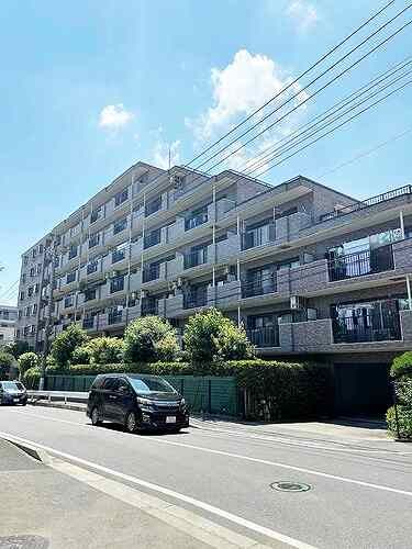 【ライオンズガーデン津田沼東の建物外観】