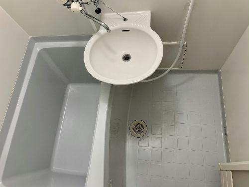 バス・シャワールーム　バス・トイレ別です。同タイプの写真です。