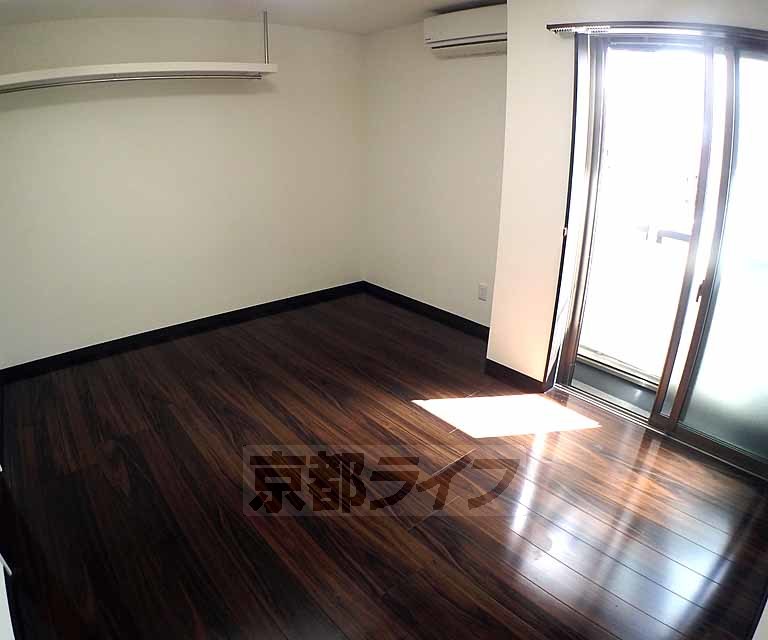 居室・リビング　フローリングでとても綺麗なお部屋です