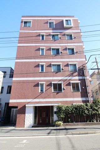 横浜市鶴見区栄町通のマンションの建物外観