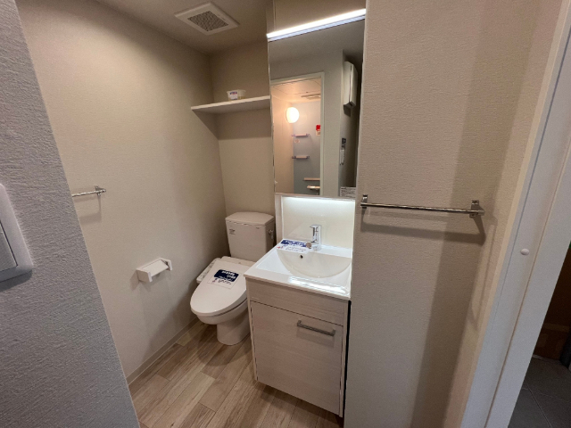 洗面設備　※写真は１０１号室