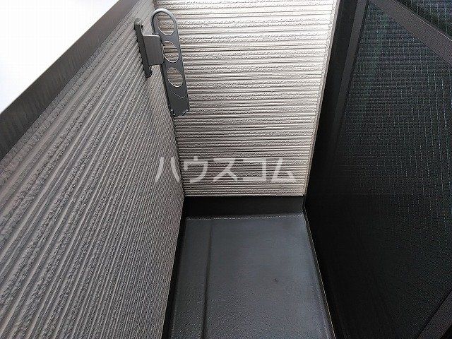 【名古屋市天白区元八事のアパートのバルコニー】