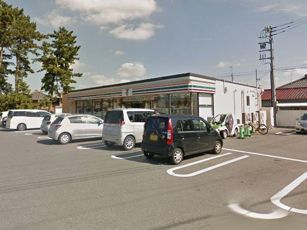 コンビニ　セブンイレブン木更津高柳3丁目店（コンビニ）まで700m