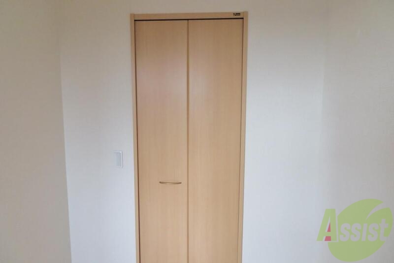 収納　こちらは４帖洋室のウォークインクローゼットです