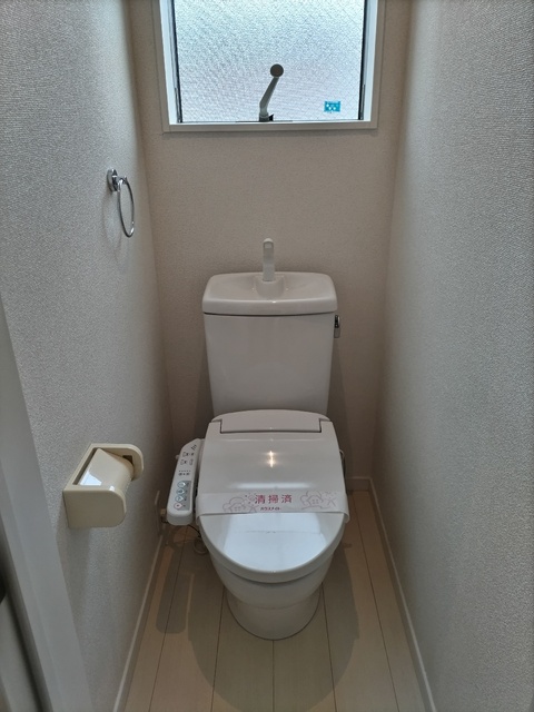 トイレ　温水洗浄便座