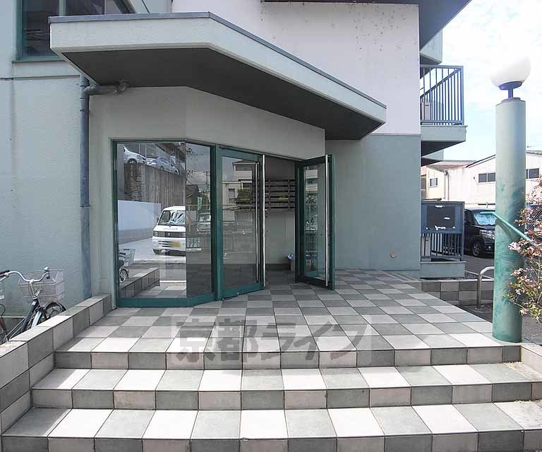 エントランス　お部屋へはこちらからどうぞ。
