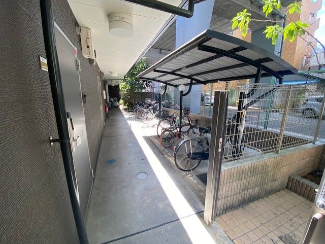 その他　駐輪場　原付＆自転車のみ駐輪可