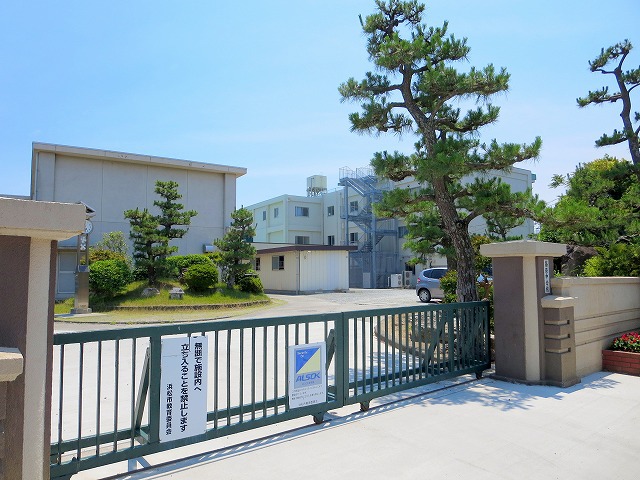 中学校　篠原中学校（中学校）まで511m