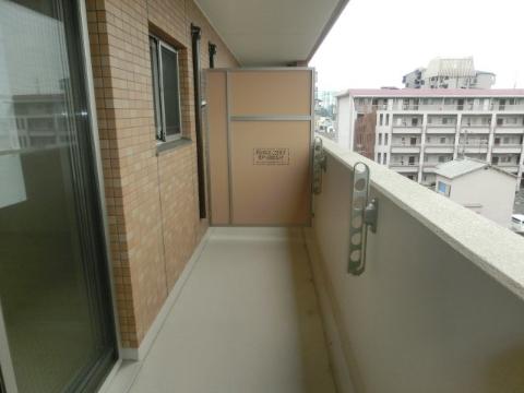 　バルコニー　ベランダ