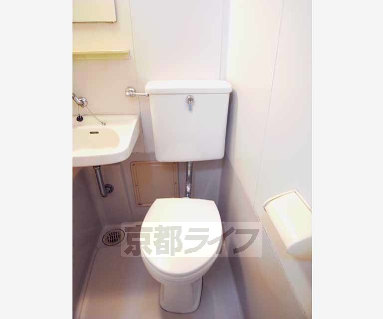 トイレ　コンパクトにまとまったトイレです。