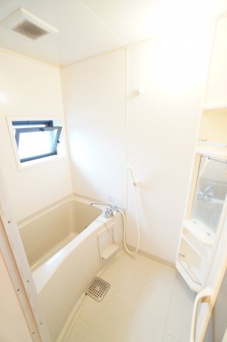 バス・シャワールーム　※同物件・同タイプの写真です。