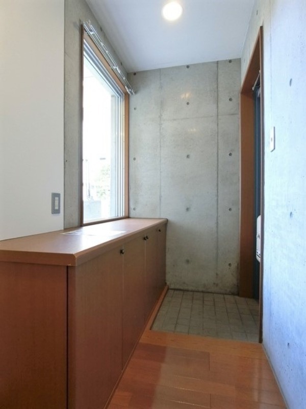 玄関　図面と現状に相違がある場合には現状を優先