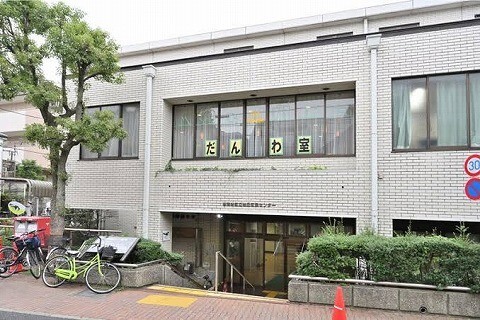図書館　世田谷区立桜丘図書館（図書館）まで1071m