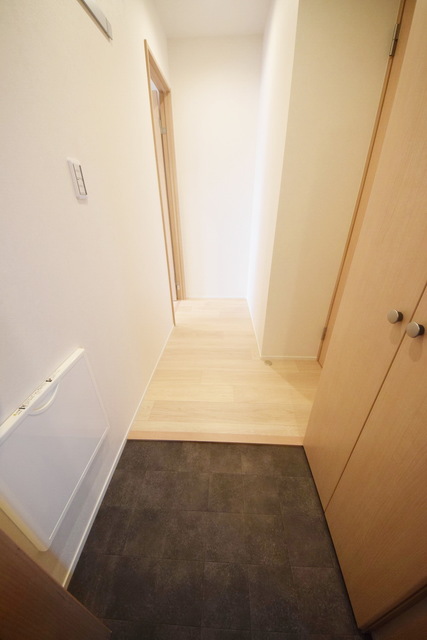 玄関　～同施工会社参考写真～