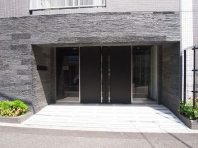 エントランス　★《見学予約受け付け中》設備充実のハイグレード賃貸マンション