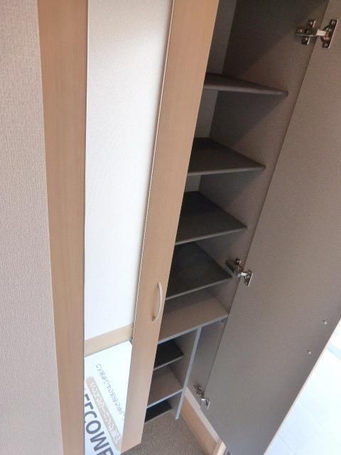 玄関　★お問い合わせはタウンハウジングまで★