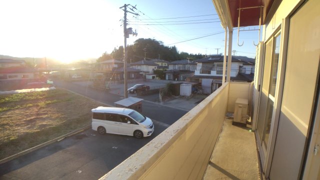 バルコニー　リビングも広い