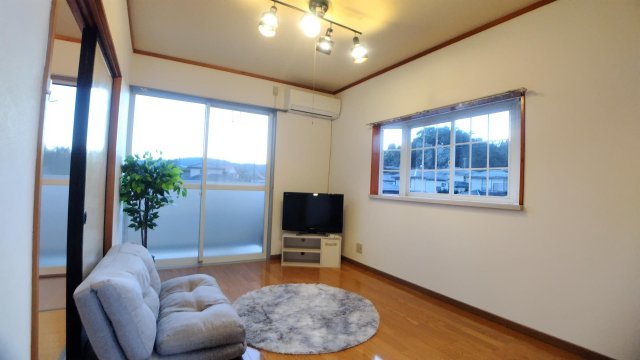 居室・リビング　家具家電付き