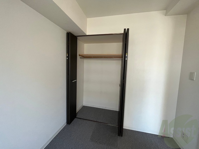 収納　寝室の収納です。部屋がすっきり片付きます。