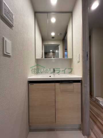 洗面設備　別部屋参考写真です