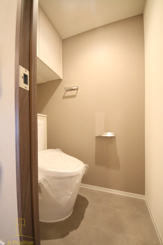 トイレ　コンフォリア・リヴ本町WEST Q